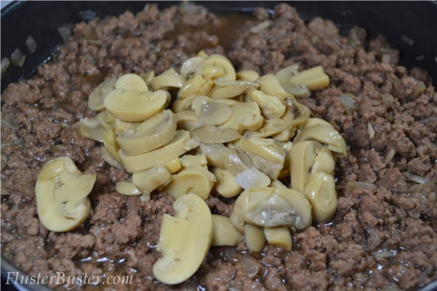 Cheap and Easy Recipes: Beef Stroganoff Dinner (Feed 4 for $4.77)