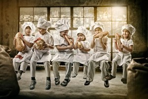 21 Unique Household Tips Using Bread