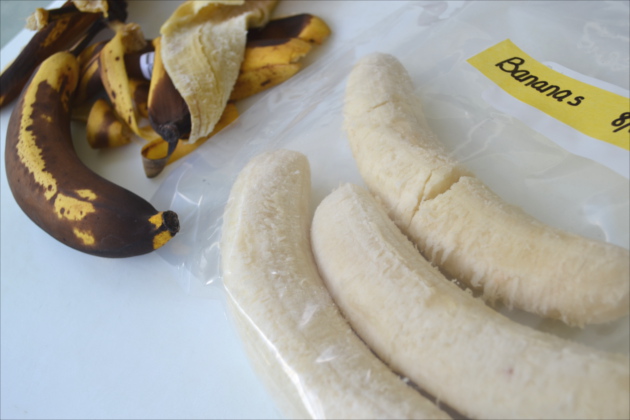 How to Freeze Bananas - Freeze those ripe bananas, it's super easy to do, they'll keep for several months and they can be used in so many delicious recipes.