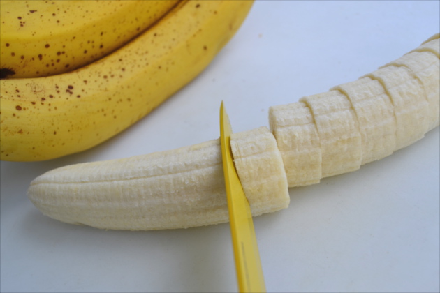 How to Freeze Bananas - Freeze those ripe bananas, it's super easy to do, they'll keep for several months and they can be used in so many delicious recipes.