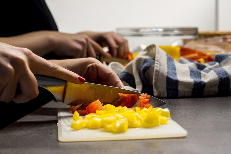 This Meal Prep Cutting Board Is the Secret to Easy Dinners