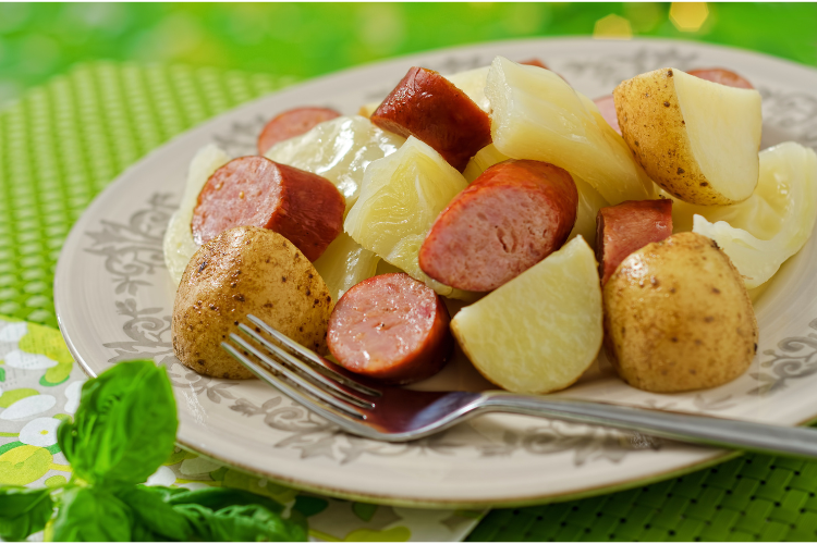 Budget Meal: Fried Potatoes and Smoked Sausage